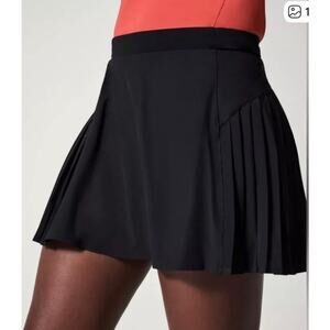 SPANX Women’s Get Moving Pleated Skirt Black Skort Tennis Pickleball Sz M